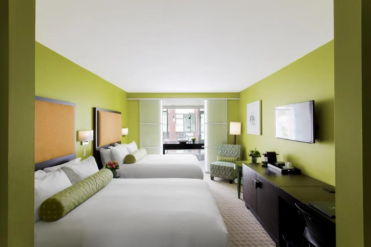 **** Hotel OPUS Vancouver Canada