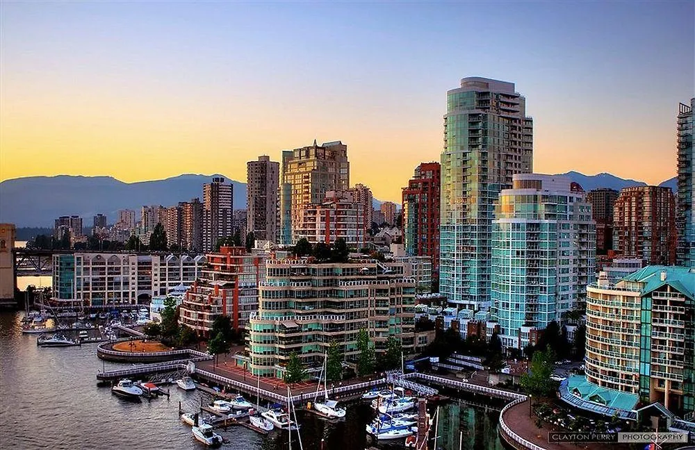 Opus Vancouver
