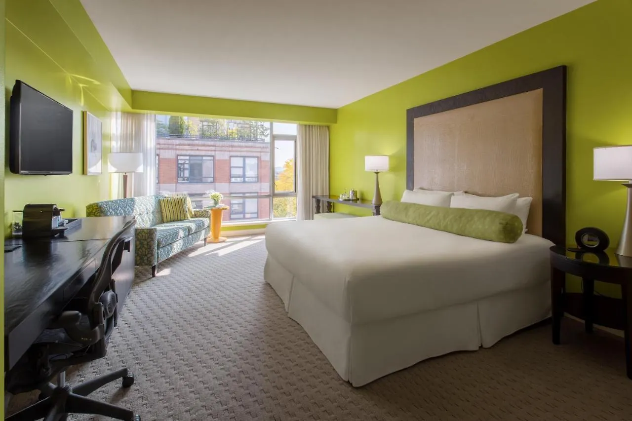 Hotel Opus Vancouver