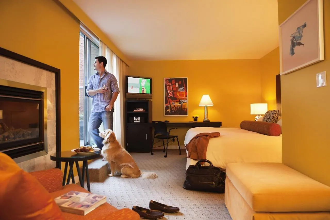 Opus Vancouver Hotel