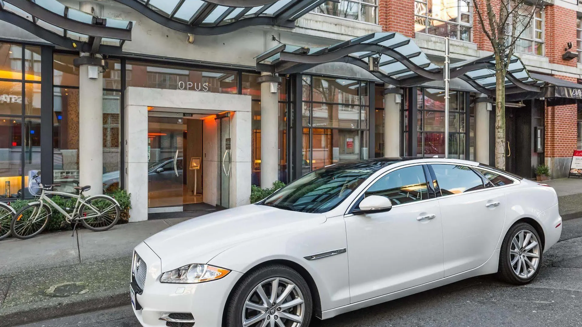 Opus Vancouver Hotel
