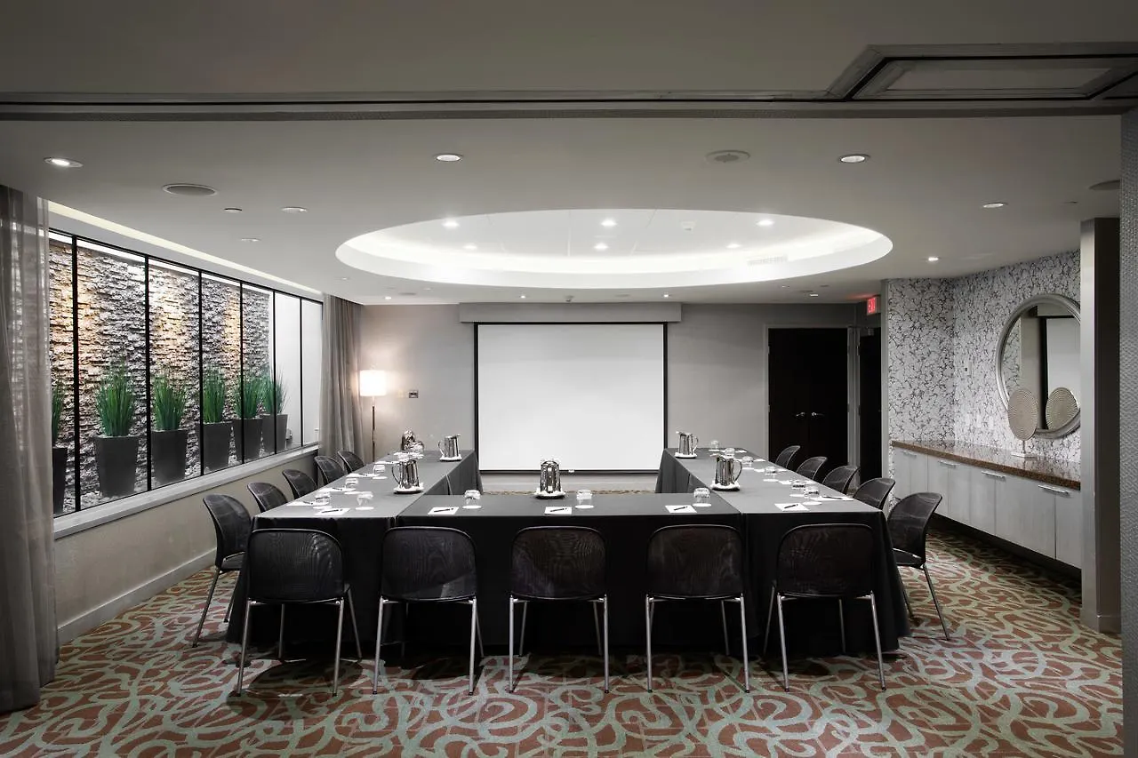 Hotel Opus Vancouver