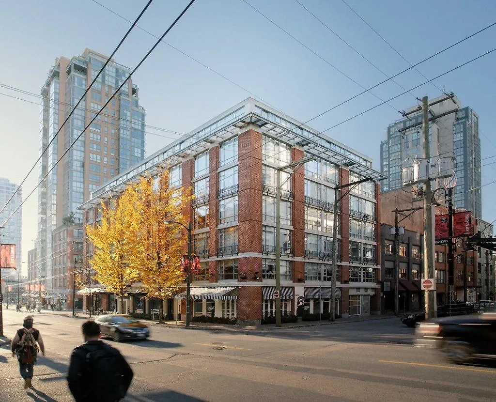 Opus Vancouver Hotel
