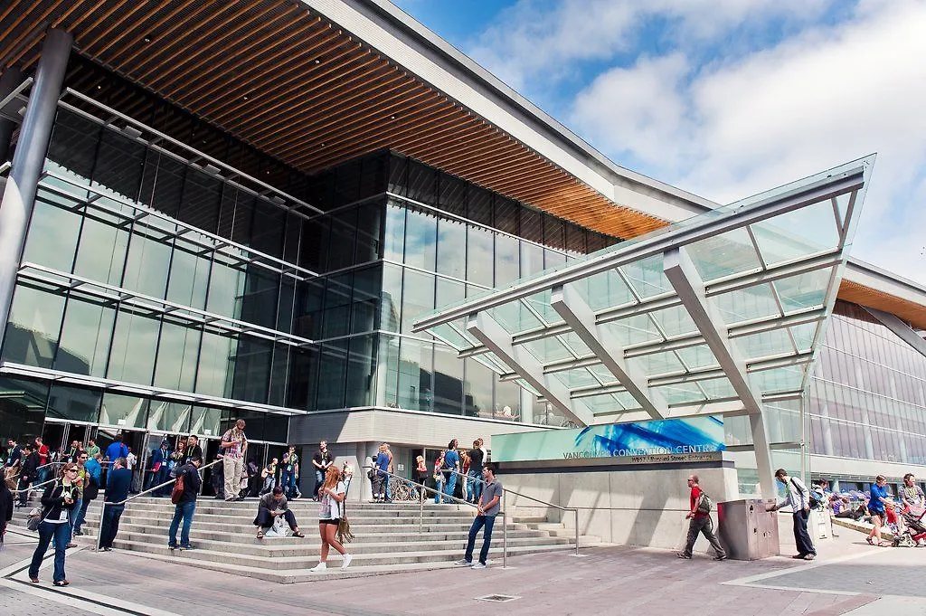 Opus Vancouver